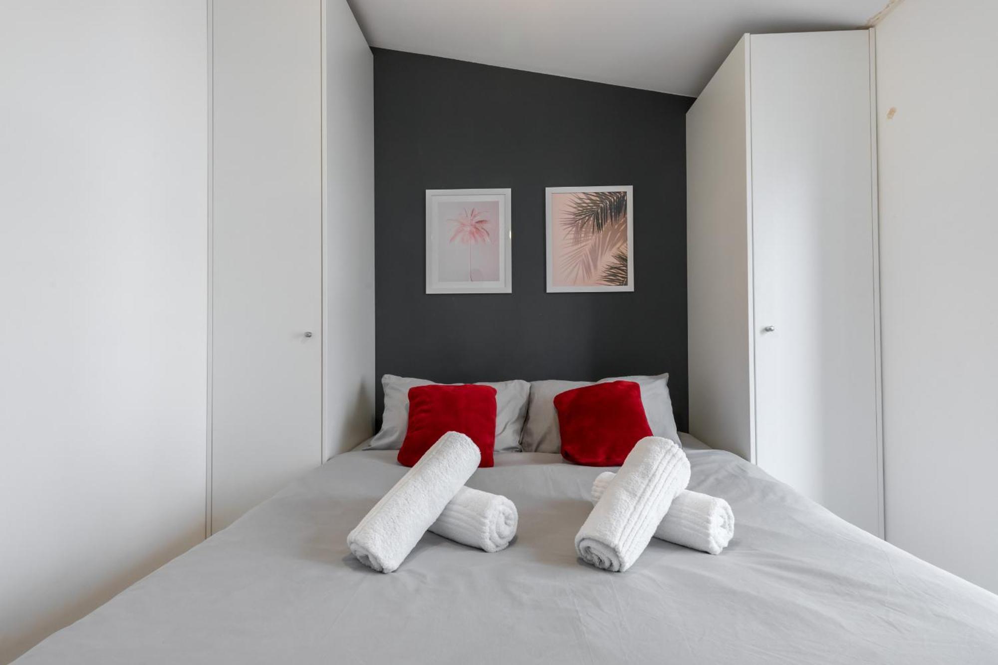 Magenta Square Central 1 Bdr With Ac Nice Eksteriør bilde